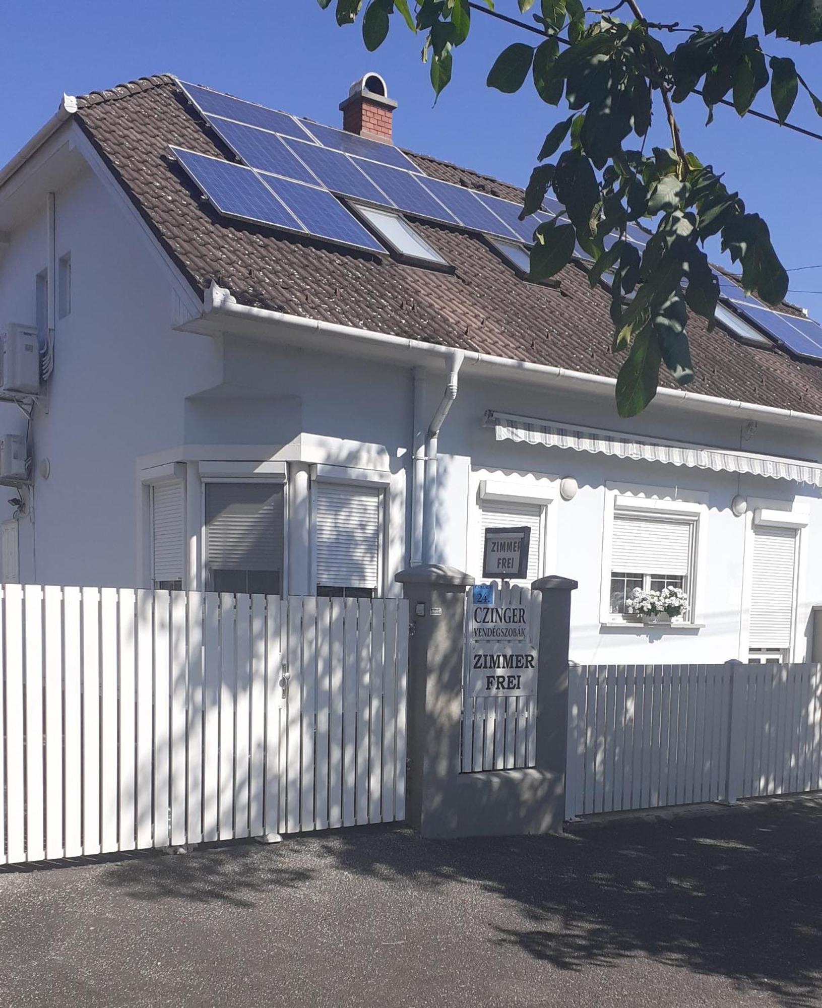 Czinger Vendégszobák Mosonmagyaróvár Esterno foto